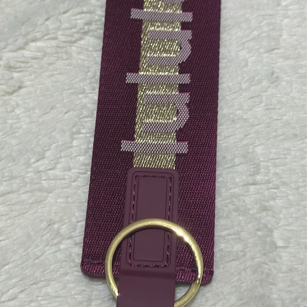 Lululemon | never lost keychain | deep luxe wordmark - Picture 7 of 8